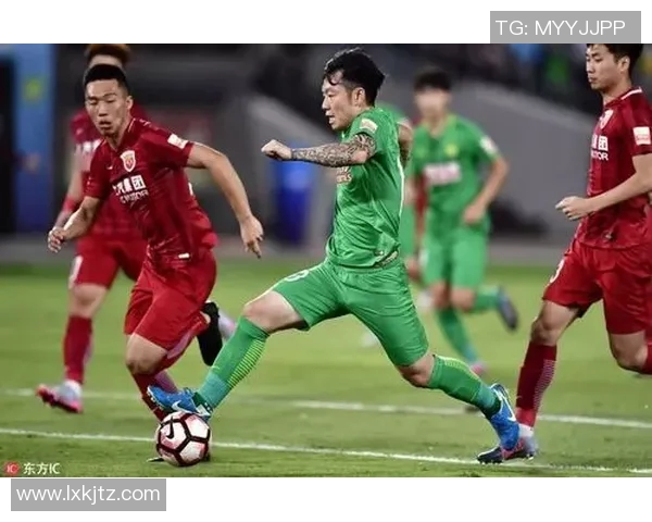 国安与上港激战正酣实时比分更新尽在掌握中